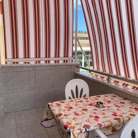 Ocean In Your Hands Apartment *