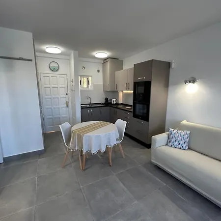 Apartment Ocean In Your Hands Los Cristianos (Tenerife)
