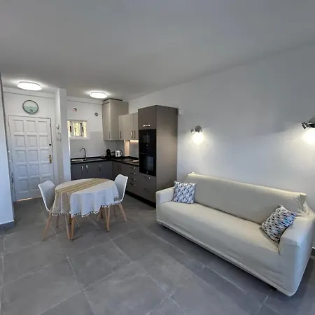 Ocean In Your Hands Apartment Los Cristianos (Tenerife)