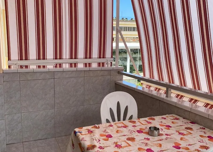 Ocean In Your Hands Apartment *